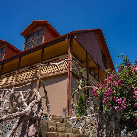 Maru House Hotel Дилиян Екстериор снимка