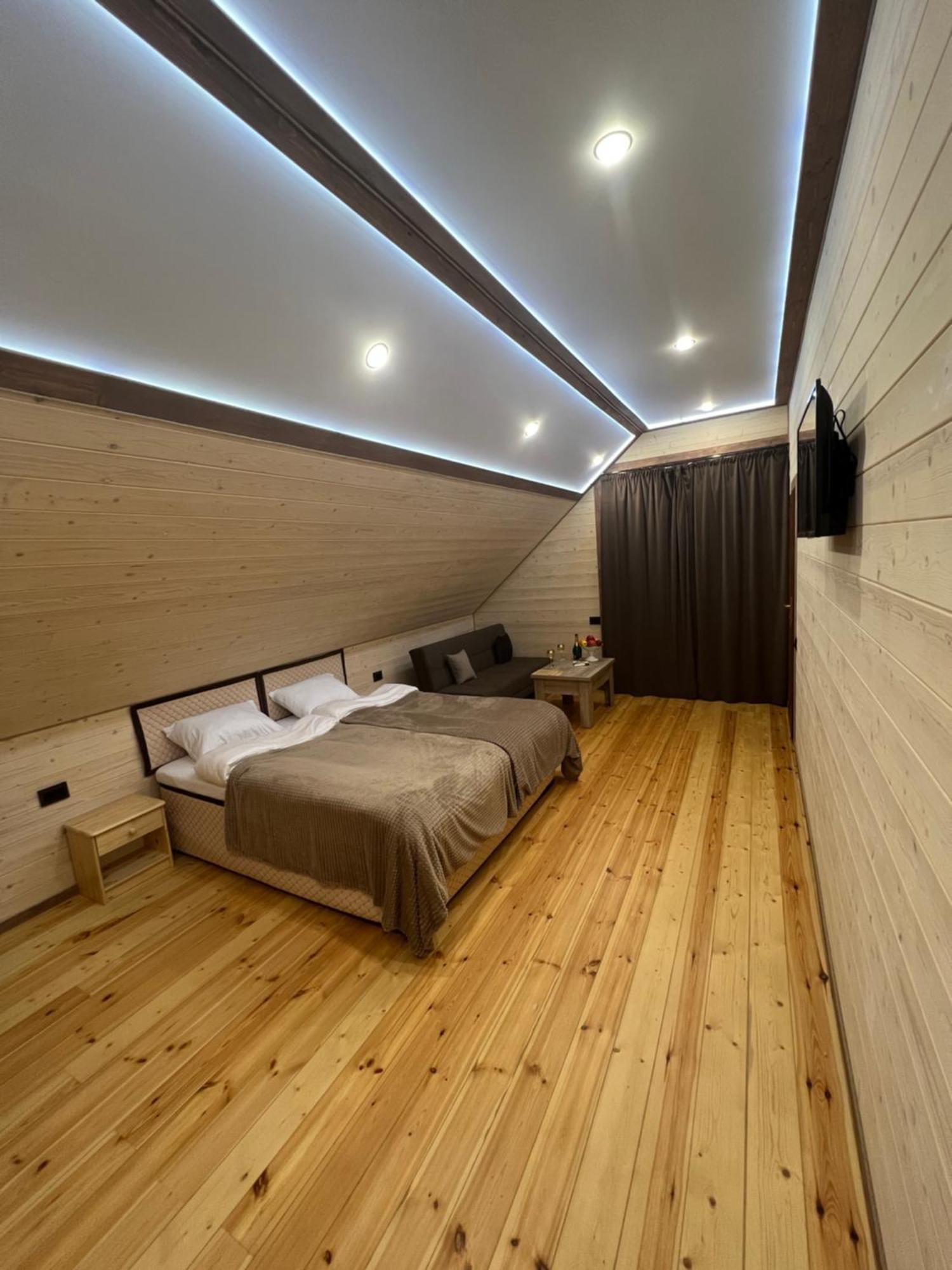 Maru House Hotel Дилиян Екстериор снимка
