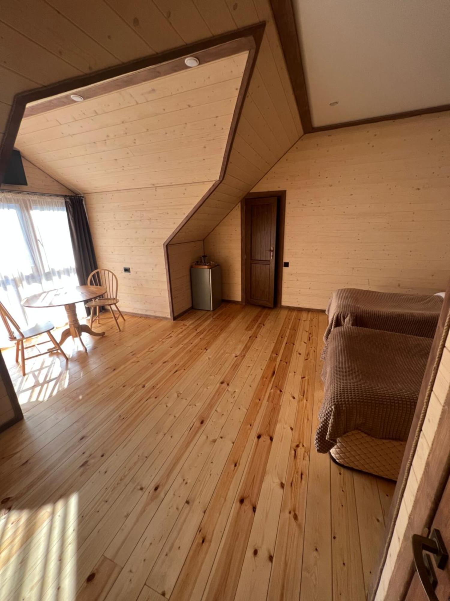 Maru House Hotel Дилиян Екстериор снимка