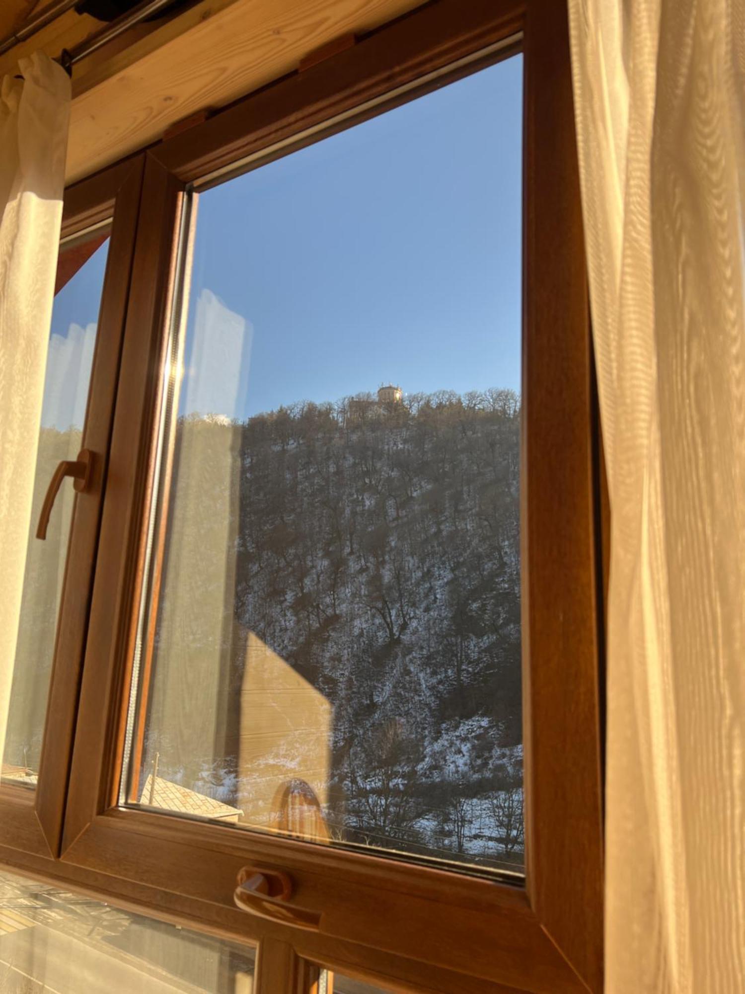 Maru House Hotel Дилиян Екстериор снимка