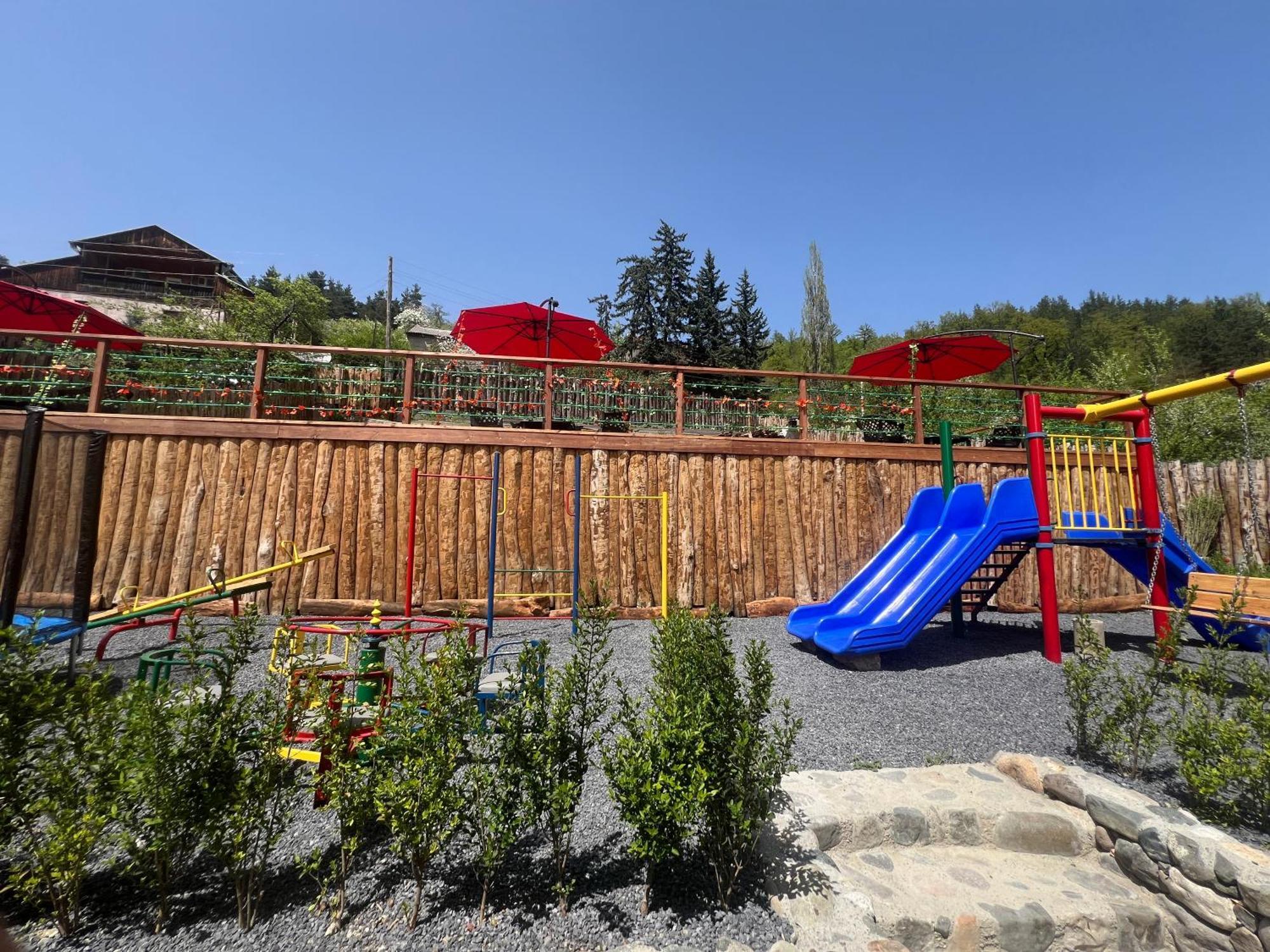 Maru House Hotel Дилиян Екстериор снимка