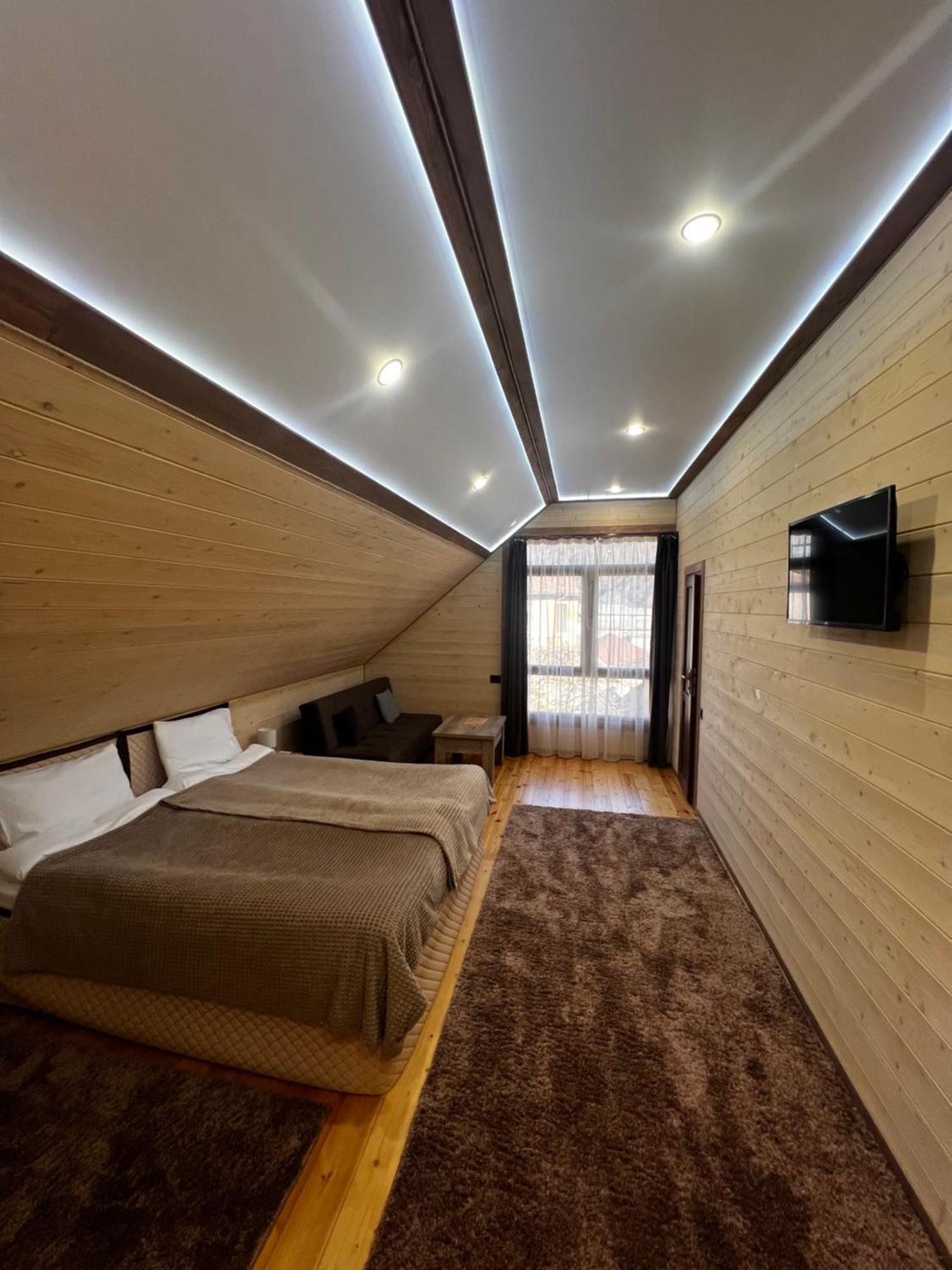 Maru House Hotel Дилиян Екстериор снимка