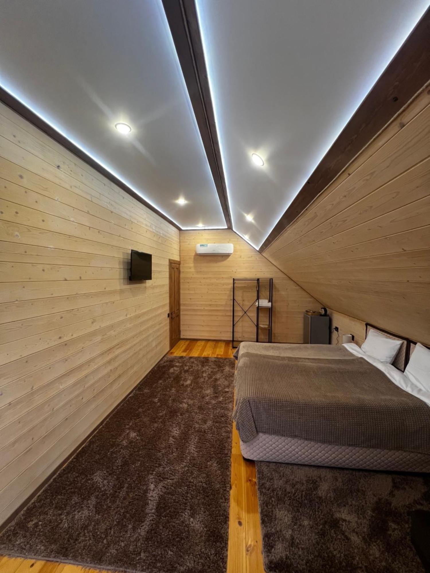 Maru House Hotel Дилиян Екстериор снимка