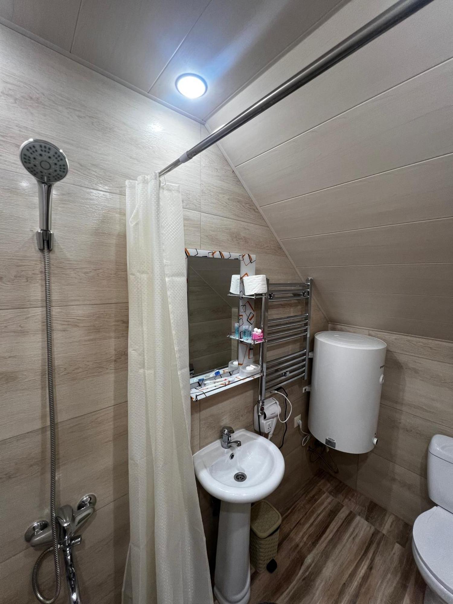 Maru House Hotel Дилиян Екстериор снимка