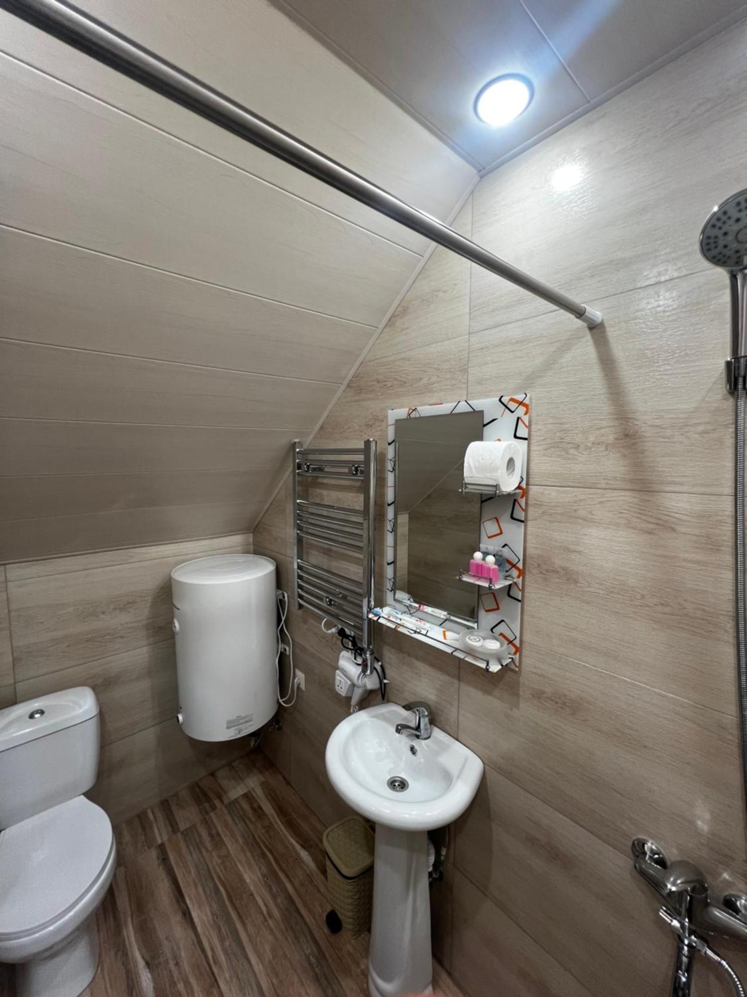 Maru House Hotel Дилиян Екстериор снимка