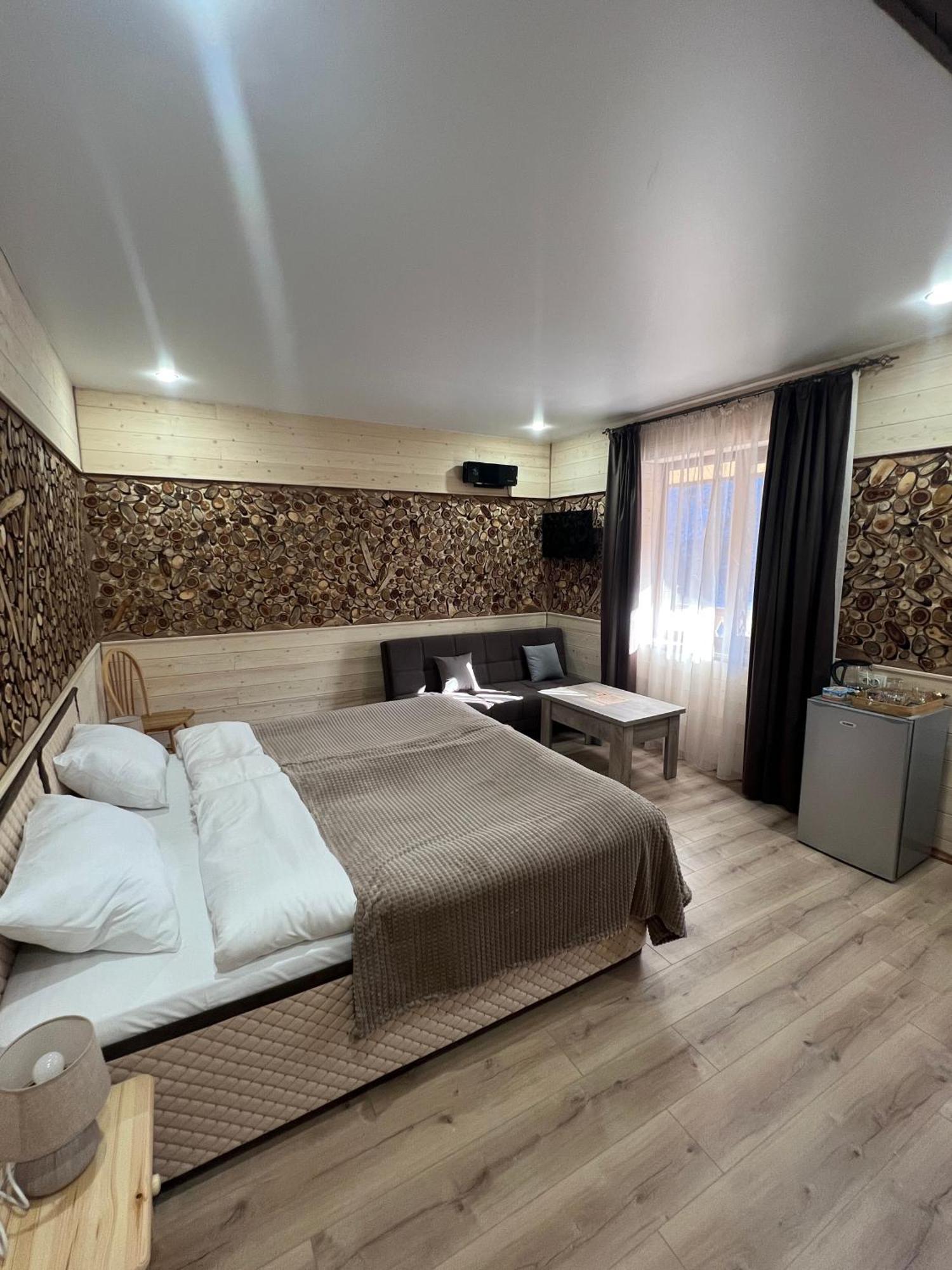 Maru House Hotel Дилиян Екстериор снимка
